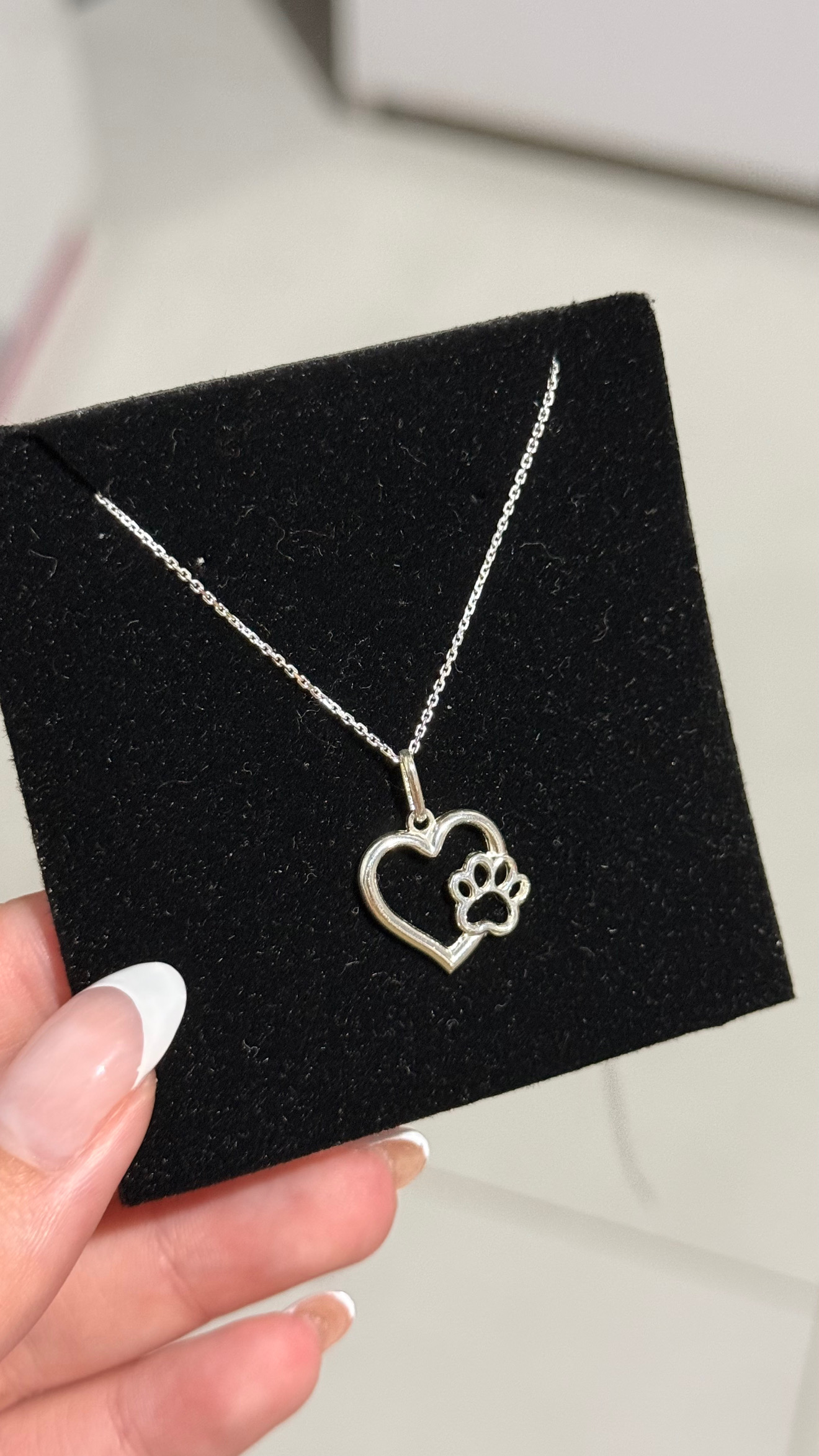 colar coração patinha